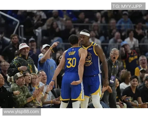 305勇士与湖人激战正酣谁能在季后赛中笑到最后成就辉煌历史 305勇士与湖人激战正酣谁能在季后赛中笑到最后成就辉煌历史